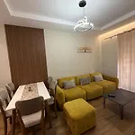 Cozy Bllok Τίρανα