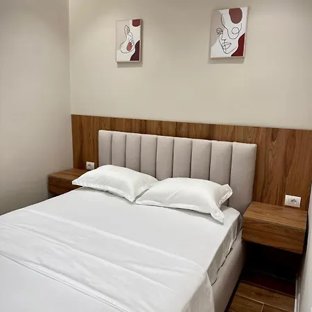 Cozy Bllok * Tirana