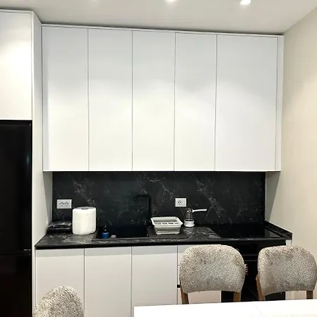 Cozy Bllok Apartment Tirana