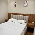Cozy Bllok * Tirana