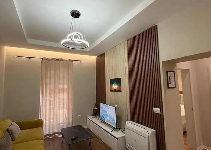 Cozy Bllok Apartment Tirana